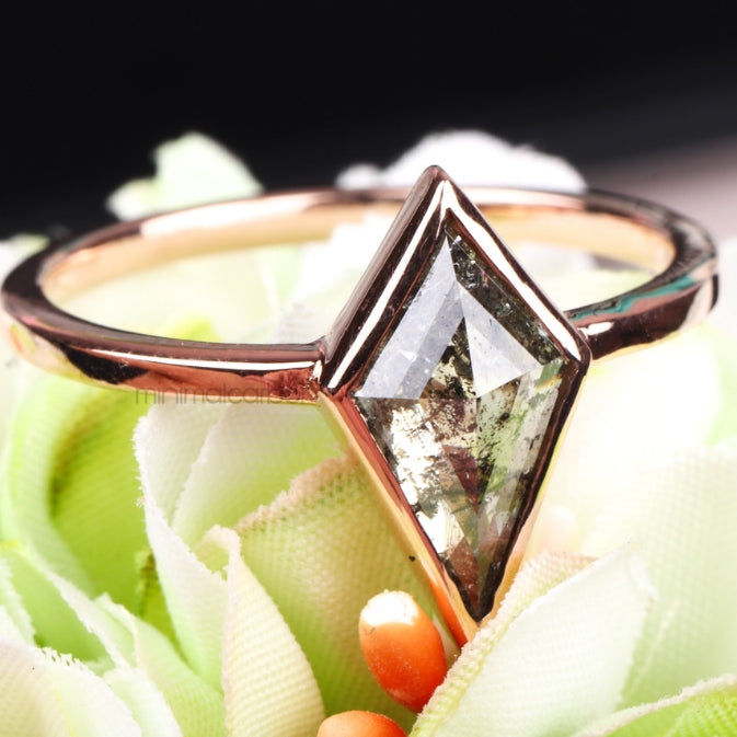 Kite Salt And Pepper Diamond Ring - Minimal Carbon