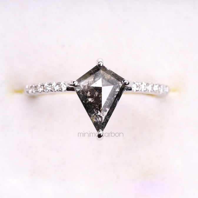 Kite Salt And Pepper Diamond Ring - Minimal Carbon