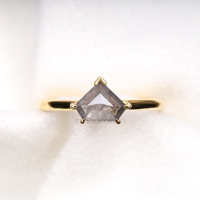 Greyish Pentagon Salt And Pepper Diamond Ring - Minimal Carbon