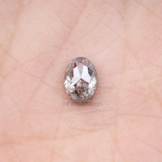 0.84 CT, 6.7 X 4.8 MM | Salt And Pepper Oval Cut Diamond - Minimal Carbon