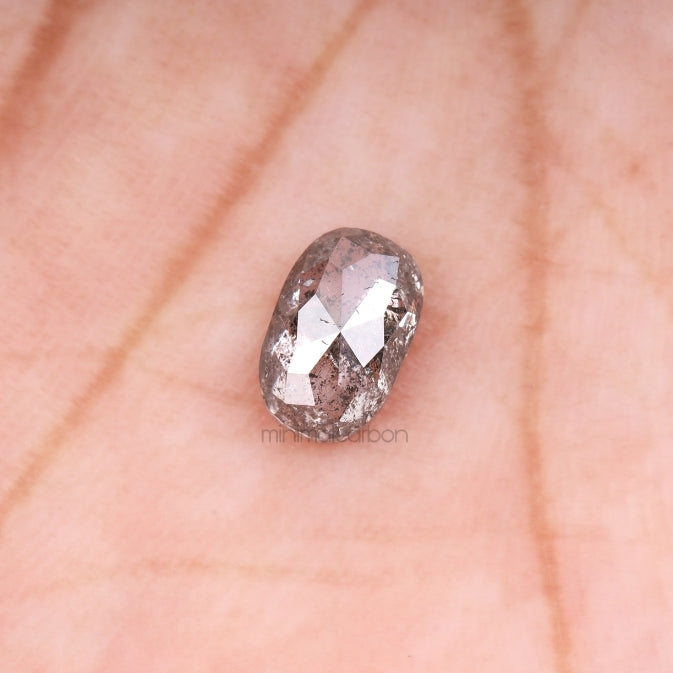 1.09 CT, 7.0 X 4.6 MM | Salt And Pepper Oval Cut Diamond - Minimal Carbon