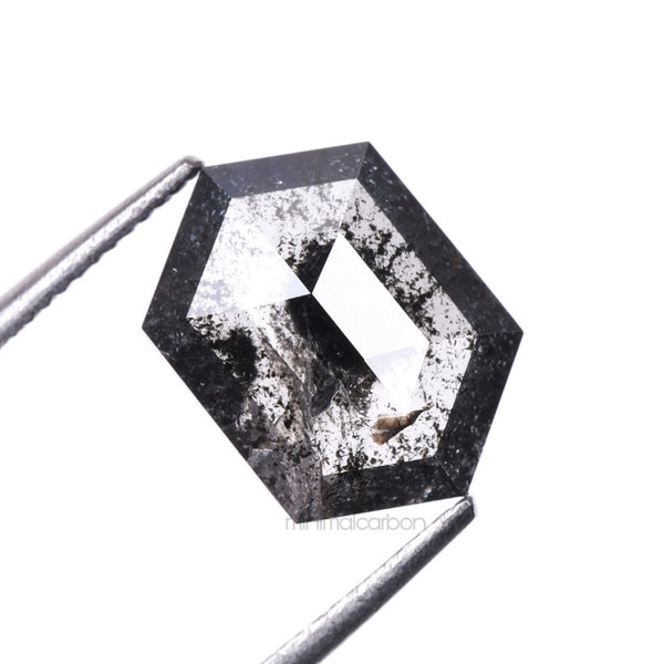1.58 CT, 9.5 X 6.8 MM | Salt And Pepper Hexagon Cut Diamond - Minimal Carbon