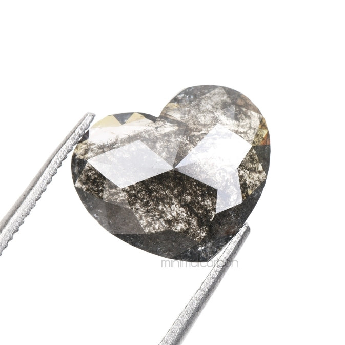 1.90 CT, 9.0 X 10.5 MM | Salt And Pepper Heart Diamond - Minimal Carbon