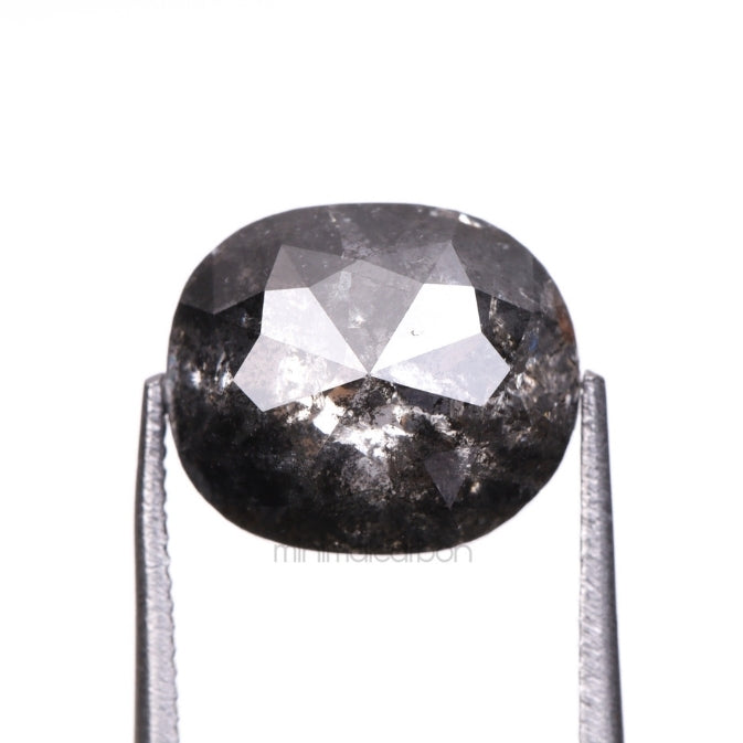 2.79 CT, 9.4 X 8.0 MM | Salt And Pepper Oval Cut Diamond - Minimal Carbon