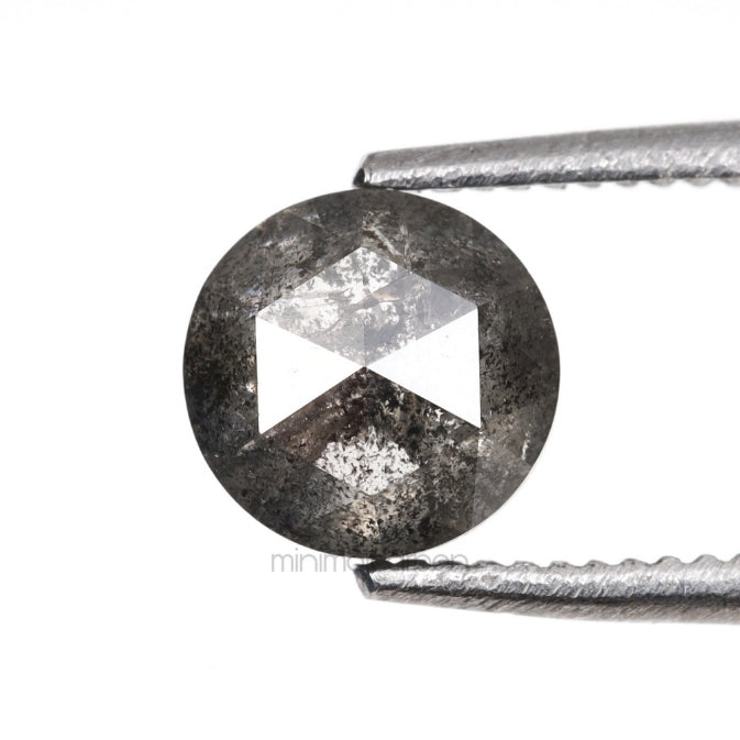 0.68 CT, 5.0 MM | Salt And Pepper Round Rose Cut Diamond - Minimal Carbon