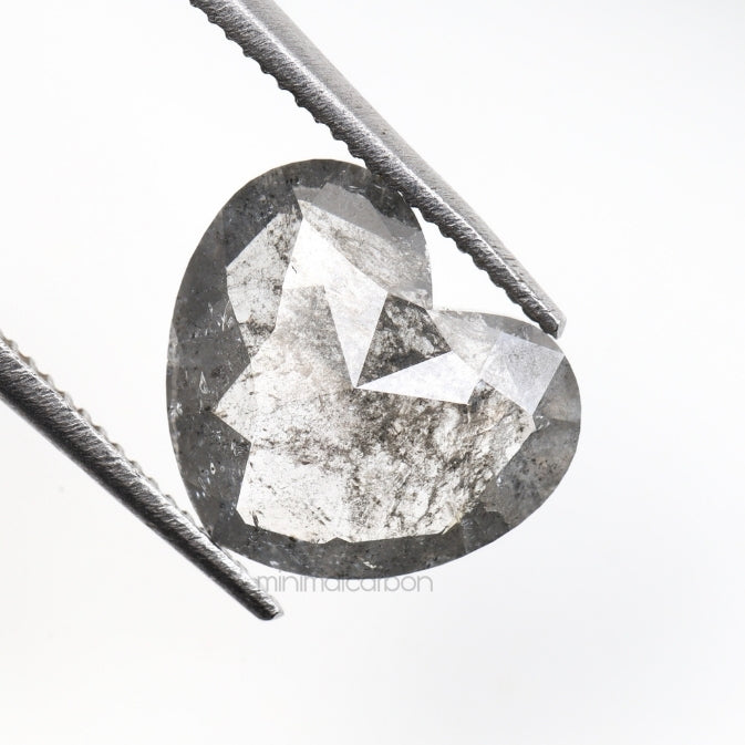1.38 CT, 9.0 X 8.0 MM | Salt And Pepper Heart Diamond - Minimal Carbon
