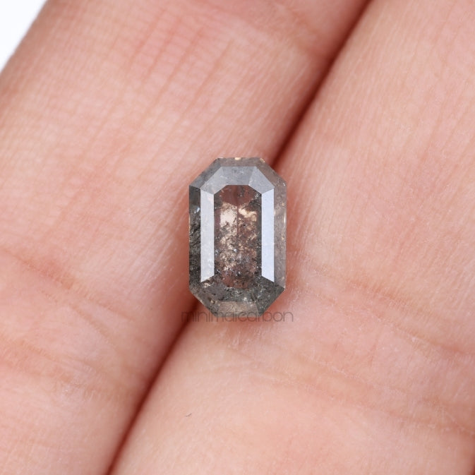 1.38 CT, 7.9 X 4.8 MM | Salt And Pepper Emerald Cut Diamond - Minimal Carbon
