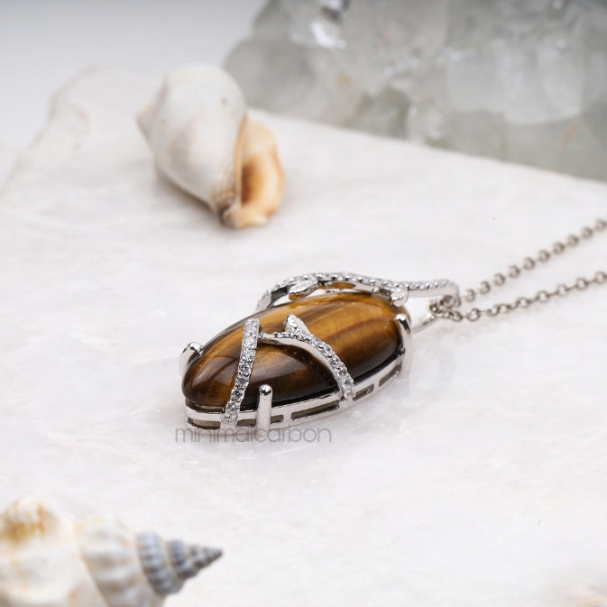 Tiger Eye Pendant - Minimal Carbon